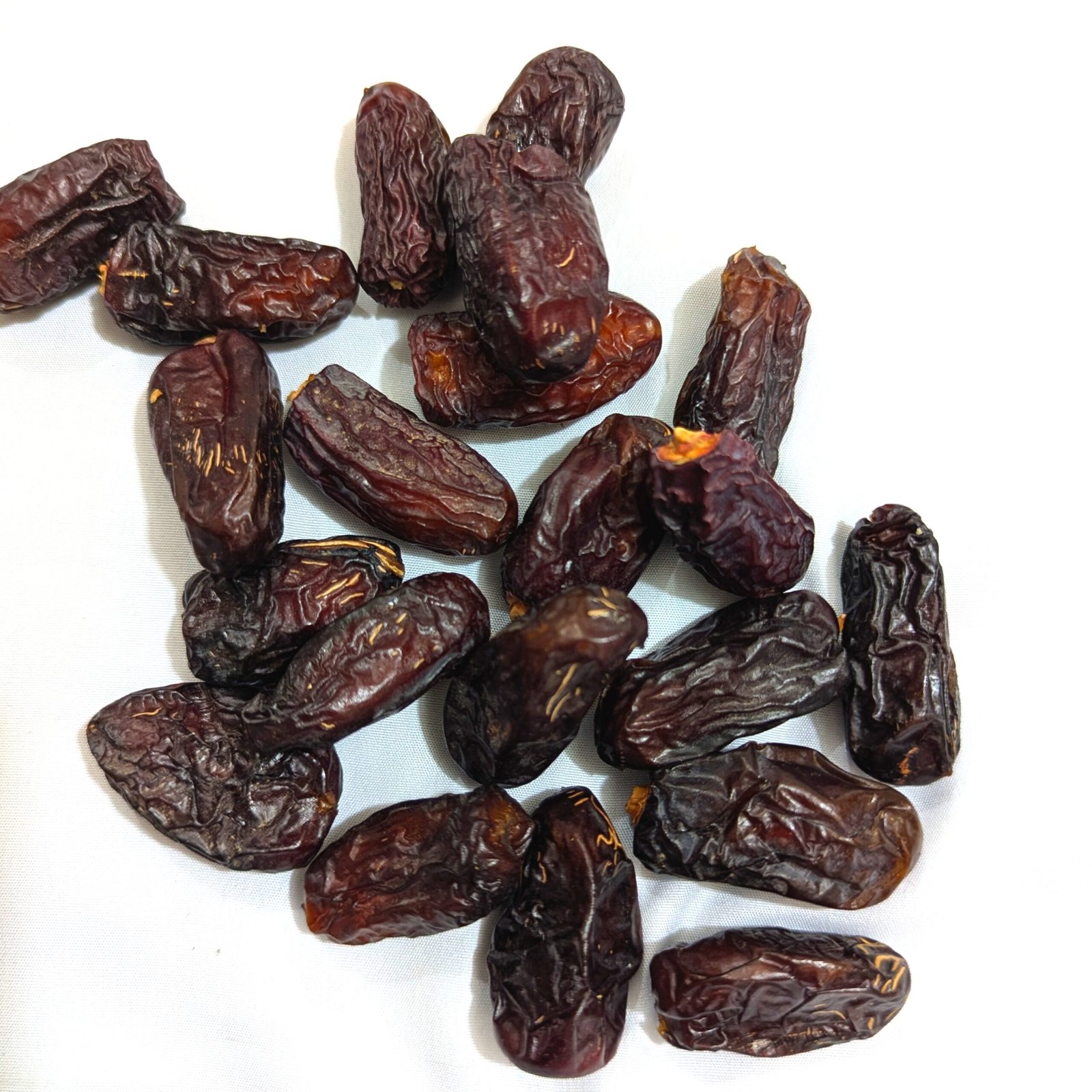 Premium VIP Kalmi Dates – Fresh & Delicious Ramadan Special Dates | প্রিমিয়াম VIP কালমি খেজুর – রমজান স্পেশাল তাজা ও সুস্বাদু খেজুর - Image 2