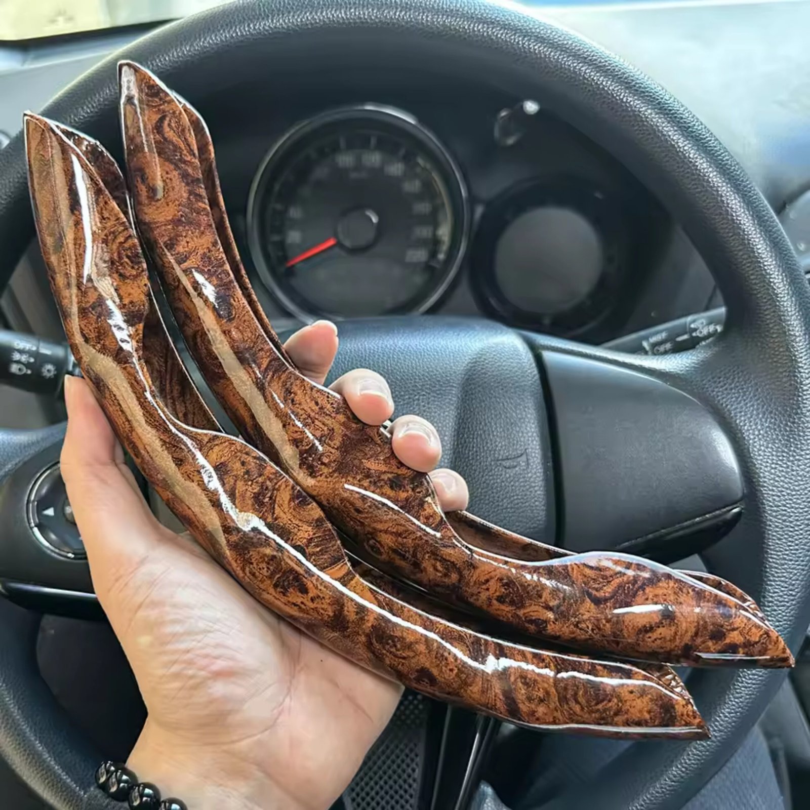 Two Part Wooden Steering Cover for Cars - Image 10