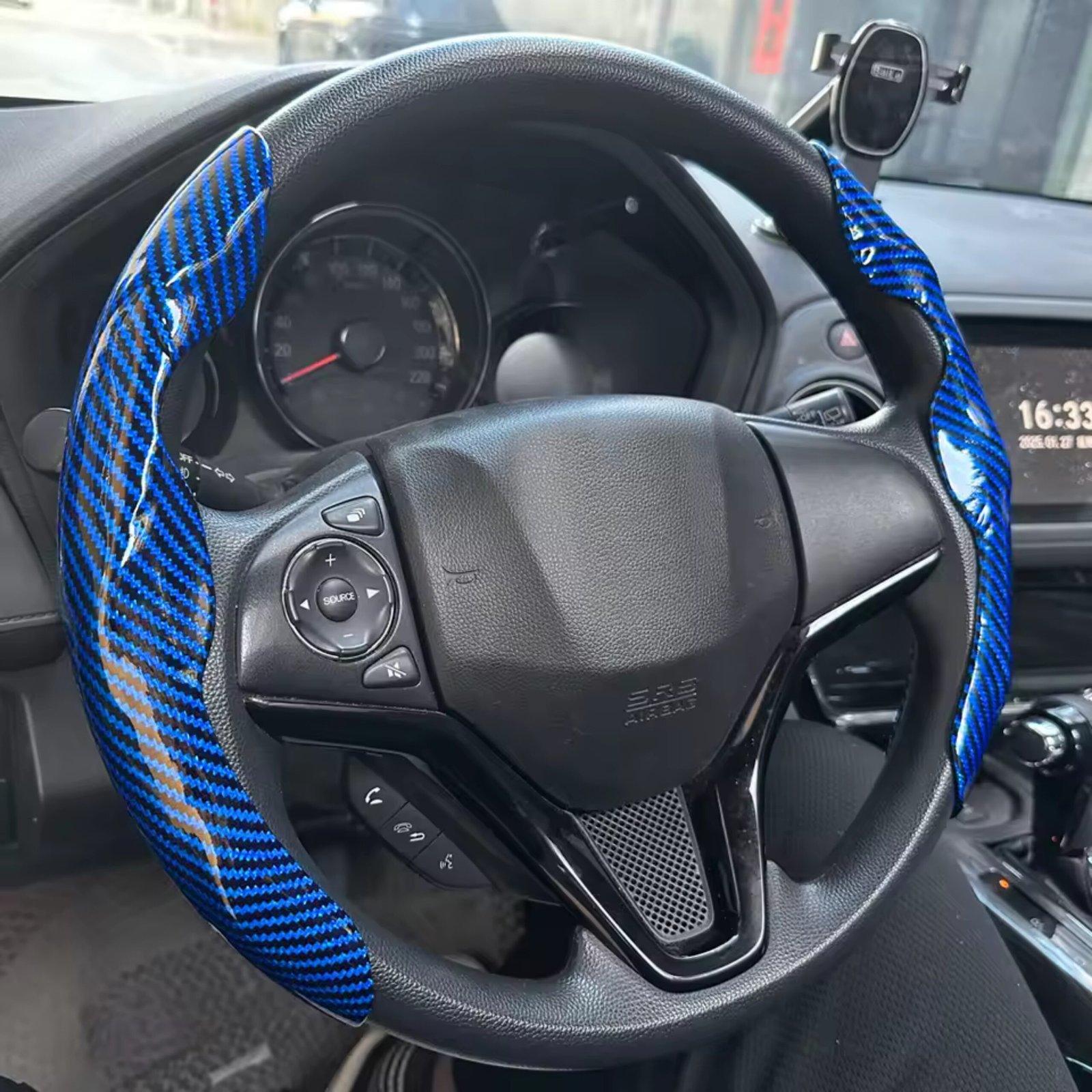 Two Part Wooden Steering Cover for Cars - Image 9